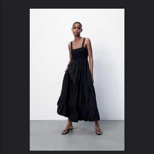 Black poplin flowy midi dress. Size M. Worn once.